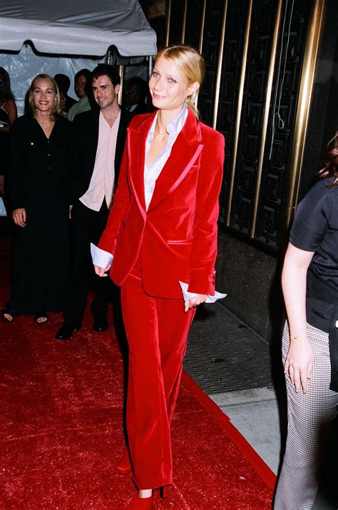 gwyneth paltrow red gucci suit